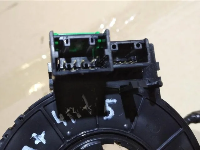 Подрулевой шлейф для Mitsubishi Outlander III GF0W 2012-2016 на фотографиях