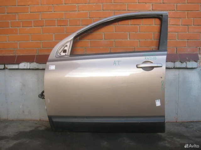 Накладка на дверь передняя левая для Nissan Qashqai J10 2006-2013 на фотографиях