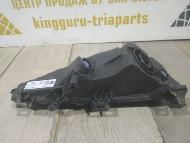 Противотуманка (ПТФ) передняя правая для Skoda Rapid II 2020+ на фотографиях