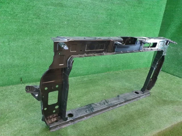 Панель радиатора (телевизор) для Hyundai Creta 2 SU2 2021+ на фотографиях