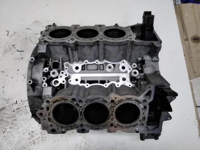 Двигатель без навесного для Mercedes-Benz GL class X164 2006-2012 на фотографиях