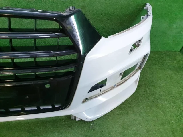 Бампер передний для Audi Q3 F3 2018+ на фотографиях