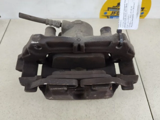 Тормозной цилиндр передний левый для Volvo XC90 I C 2002-2014 на фотографиях