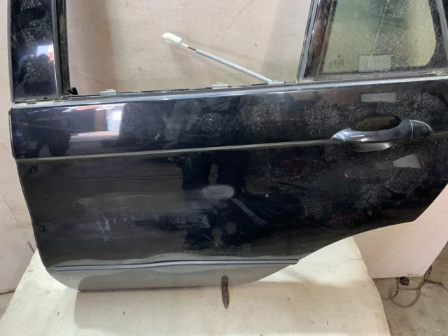 Дверь задняя левая для BMW X5 Е53 1999-2006 на фотографиях