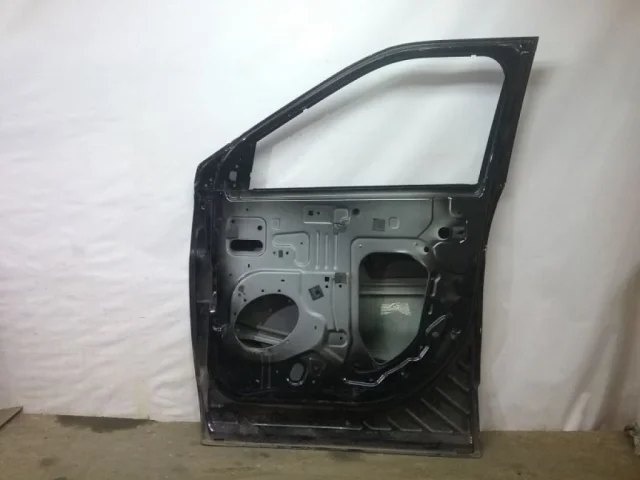 Дверь передняя правая для Ford Explorer U502 rest 2014-2019 на фотографиях