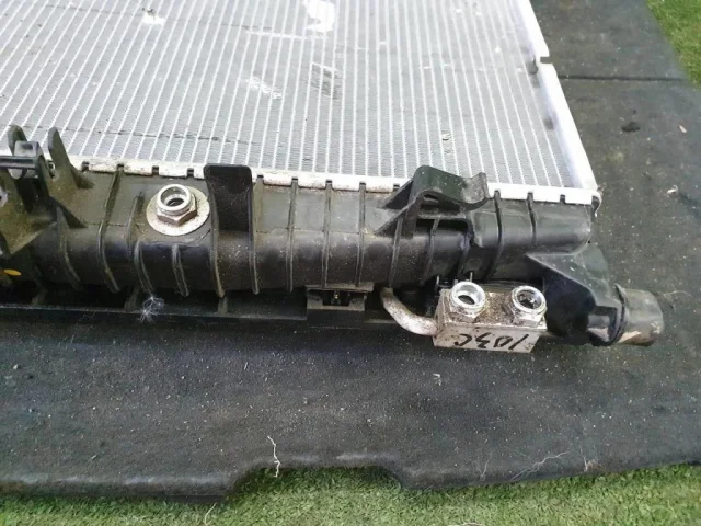 Радиатор охлаждения ДВС для Mercedes-Benz GL class X166 2012-2016 на фотографиях