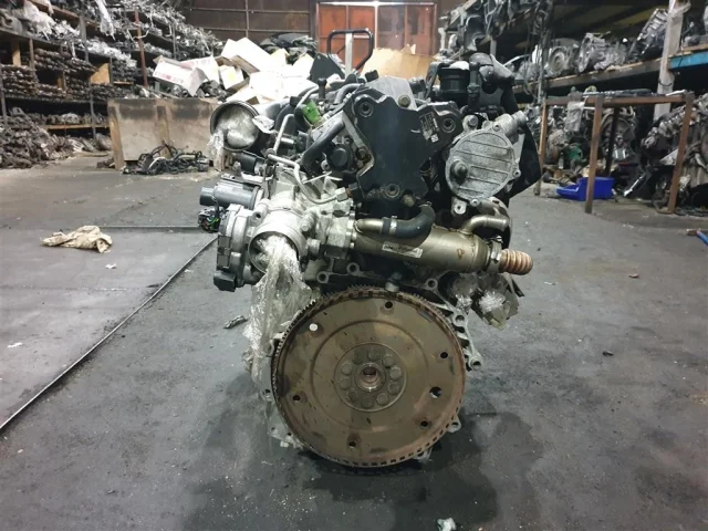 Продажа двигателя D5244T5