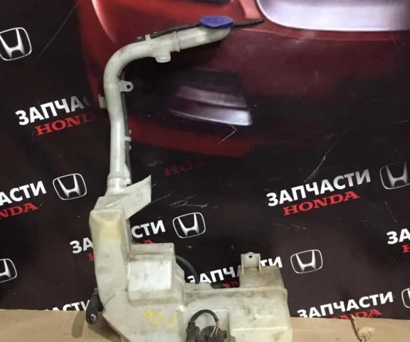 Бачок стеклоомывателя передний для Honda Civic FK,FN 5D 2006-2012 на фотографиях