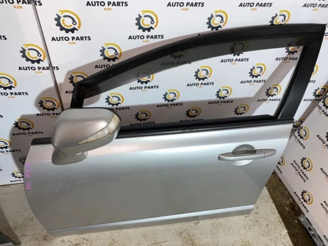 Дверь передняя левая для Honda Civic FA 2005-2010 седан на фотографиях