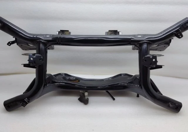 Задний подрамник для Mitsubishi ASX I rest 1 (2013-2016) на фотографиях