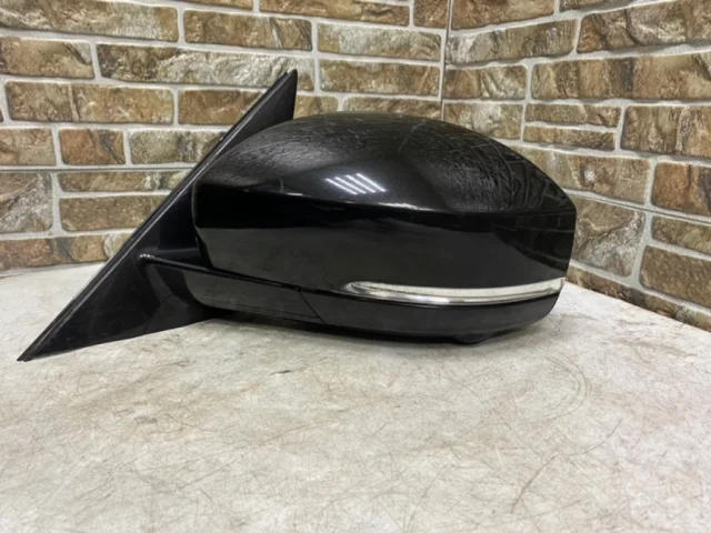 Стекла и зеркала для Land Rover Range Rover L405 2012-2017 на фотографиях