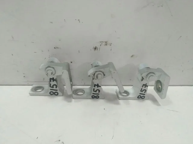 Петля двери передней левой нижняя для Skoda Rapid I NH3 2012-2017 на фотографиях