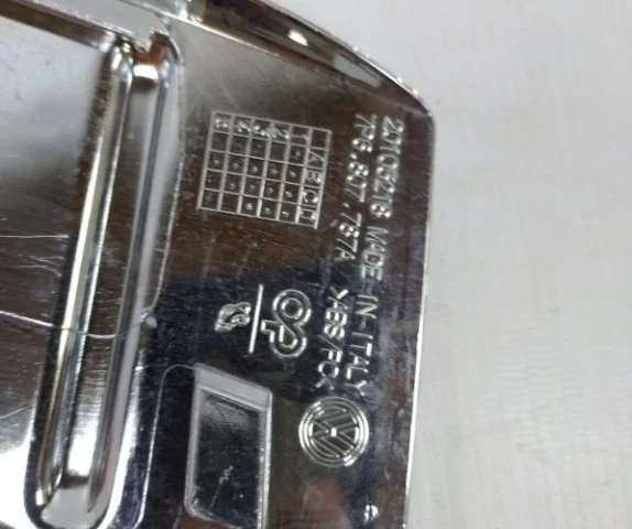 Накладка заднего бампера правая для Volkswagen Touareg I (7L) 2002-2010 на фотографиях