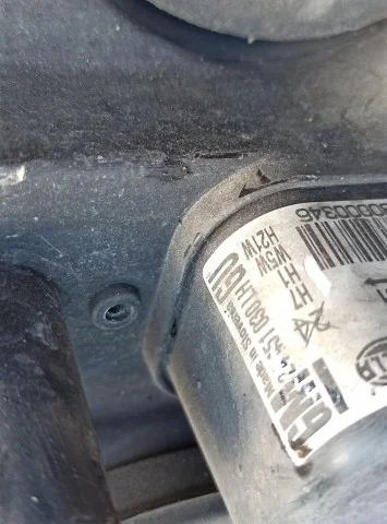 Стекло фары левое для Opel Astra H Хэтчбек 2004-2014 на фотографиях