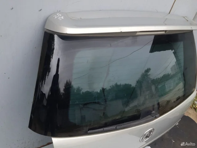 Крышка багажника для Opel Zafira B 2005-2015 на фотографиях