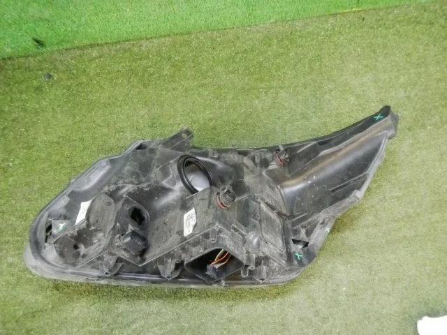 Фара правая для Ford Explorer U502 rest 2014-2019 на фотографиях