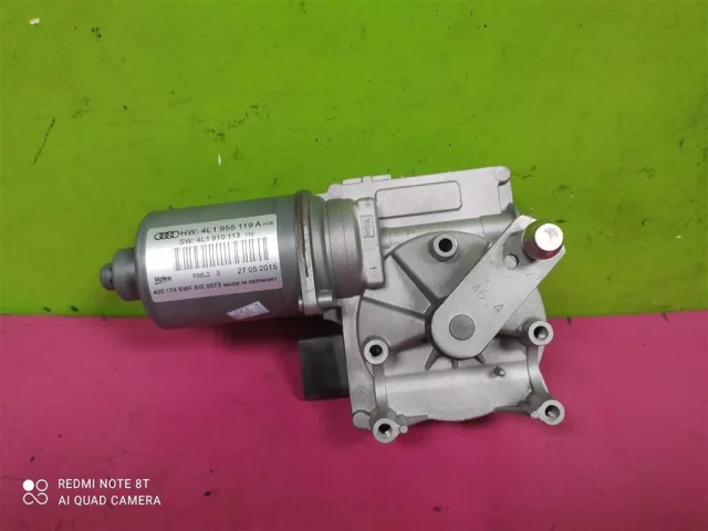 Мотор стеклоочистителя для Audi Q7 4L 2005-2015 на фотографиях