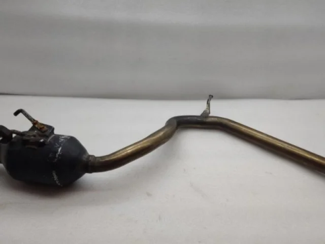 Выхлопная система в сборе для Toyota RAV4 XA40 rest 2015-2019 на фотографиях