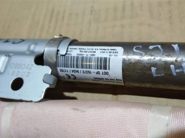 Шторка безопасности левая для Subaru Forester SJ 2013-2016 на фотографиях