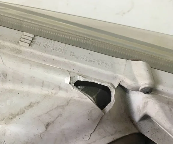 Фара правая для Toyota Highlander XU40 2007-2013 на фотографиях