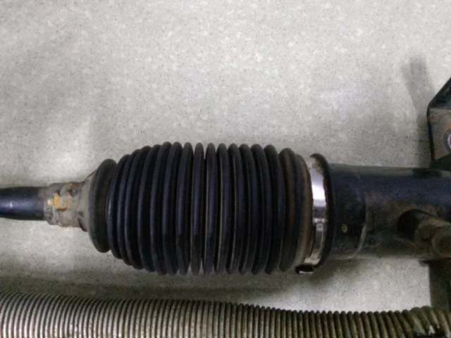 Рулевая рейка для Kia Rio 3 рестайлинг на фотографиях