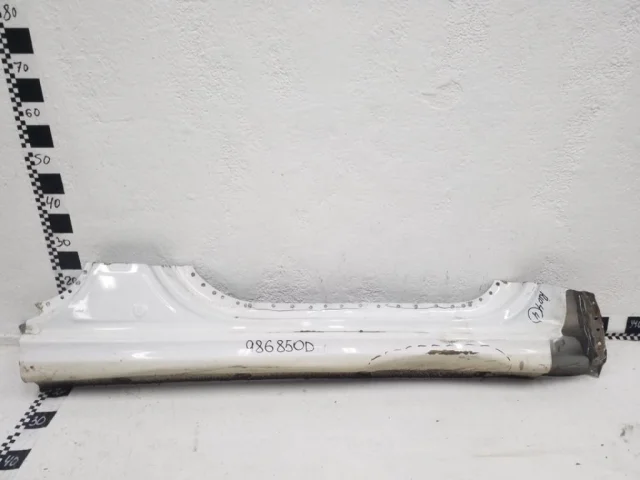 Порог правый для Hyundai Solaris 2 (2017-2022) на фотографиях