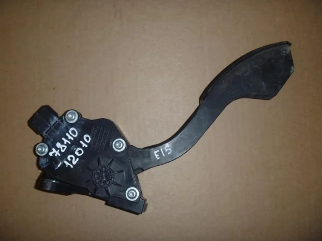 Электронная педаль газа для Toyota Corolla E140/E150 Седан 2006-2013 на фотографиях