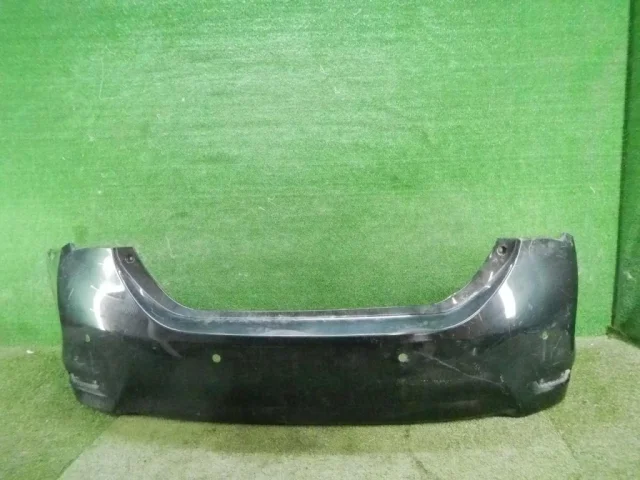 Бампер задний для Toyota Corolla E160/E180 Седан (RU) 2012-2016 на фотографиях