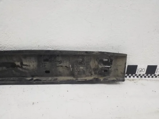 Усилитель заднего бампера для Toyota Corolla E140/E150 Седан 2006-2013 на фотографиях