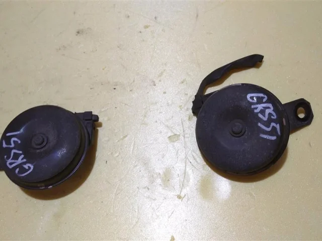 Звуковой сигнал для Toyota Corolla E140/E150 Седан 2006-2013 на фотографиях