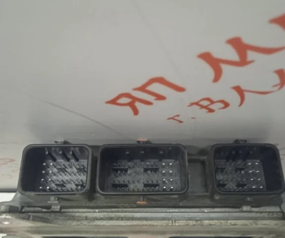 Блок управления двигателем для Nissan X-Trail T31 RU 2007-2014 на фотографиях