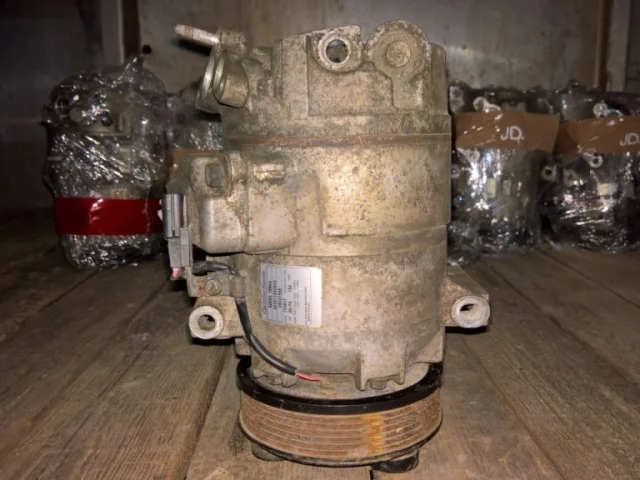 Компрессор кондиционера для Nissan Qashqai+2 J10 2008-2010 на фотографиях