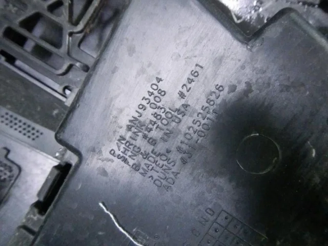 Бампер передний для Cadillac Escalade 4 2013-2020 на фотографиях