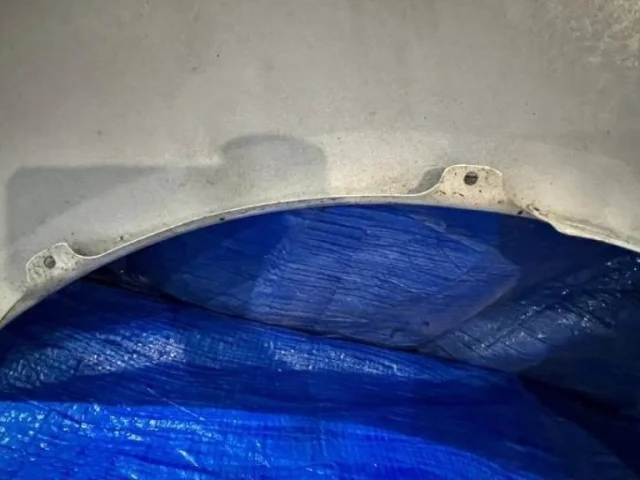 Крылья для Toyota Alphard H10 2002-2008 на фотографиях