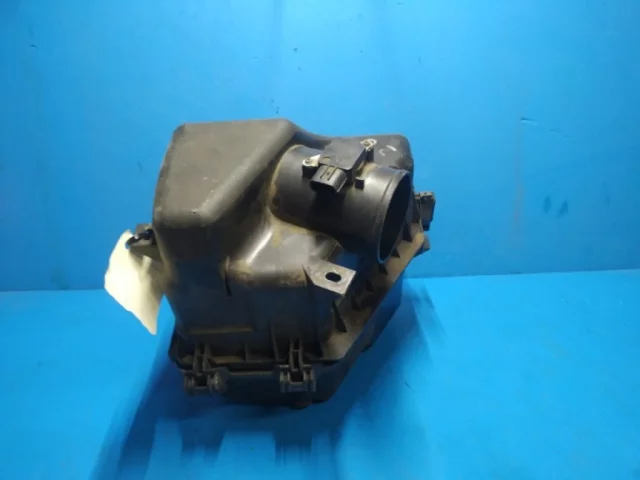 Корпус воздушного фильтра для Toyota RAV4 XA30 2005-2012 на фотографиях