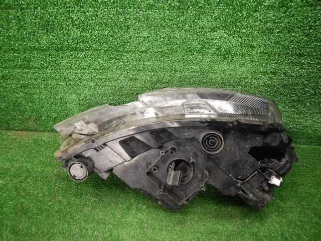 Фара ксенон левая для Skoda Rapid I NH3 2012-2017 на фотографиях