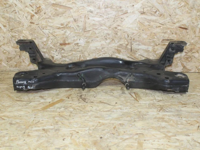 Подрамник двигателя для Skoda Rapid I NH3 2012-2017 на фотографиях