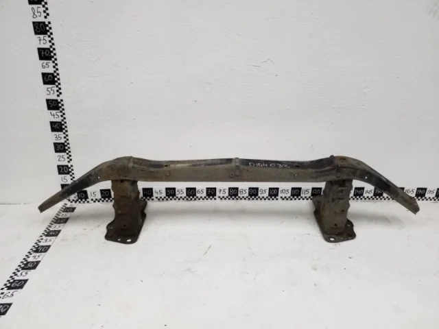 Усилитель бампера передний верхний для Mercedes-Benz GLE class W166 2015-2018 на фотографиях