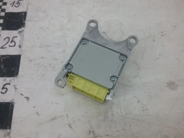 Блок ABS для Toyota RAV4 XA40 rest 2015-2019 на фотографиях