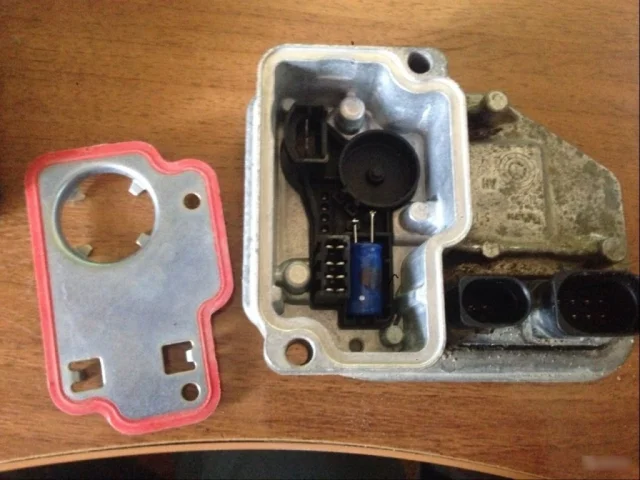 Блок управления двигателем для Volvo XC90 I C 2002-2014 на фотографиях