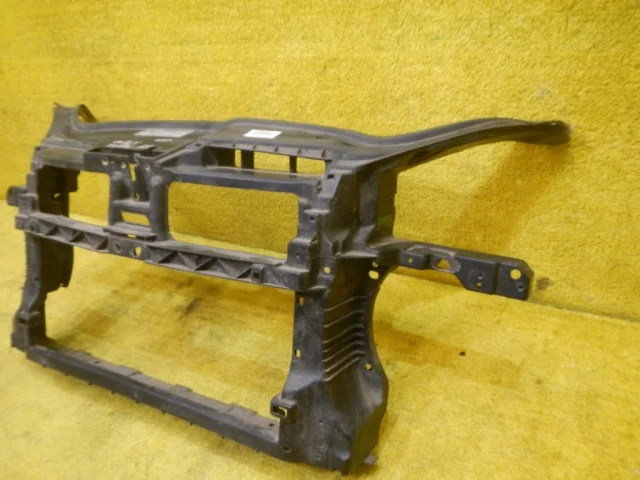 Панель радиатора (телевизор) для Volkswagen Golf VI (5K) 2008-2012 на фотографиях