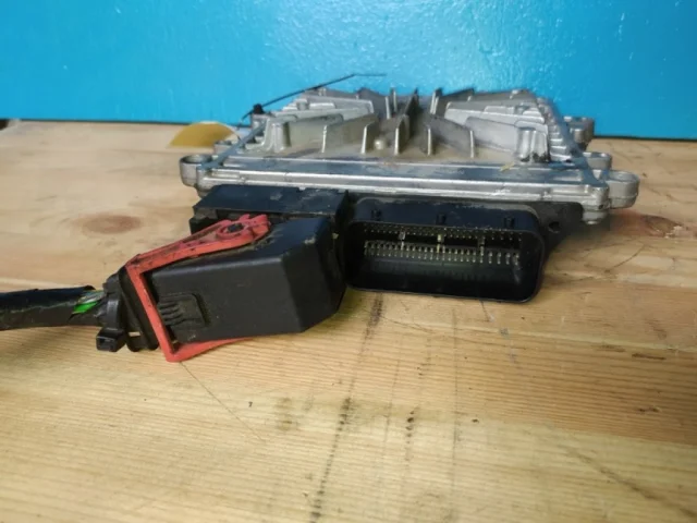 Блок управления двигателем для Volvo XC90 I C 2002-2014 на фотографиях