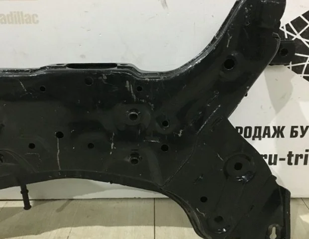 Подрамник двигателя для Hyundai Solaris 1 рестайлинг 2014-2017 на фотографиях