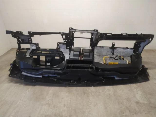 Торпедо (в сборе) для Mitsubishi Galant Седан DJ1A 2005-2012 на фотографиях