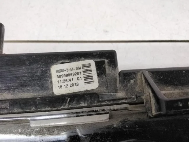 Дневной ходовой огонь правый для Mercedes-Benz GL class X166 2012-2016 на фотографиях