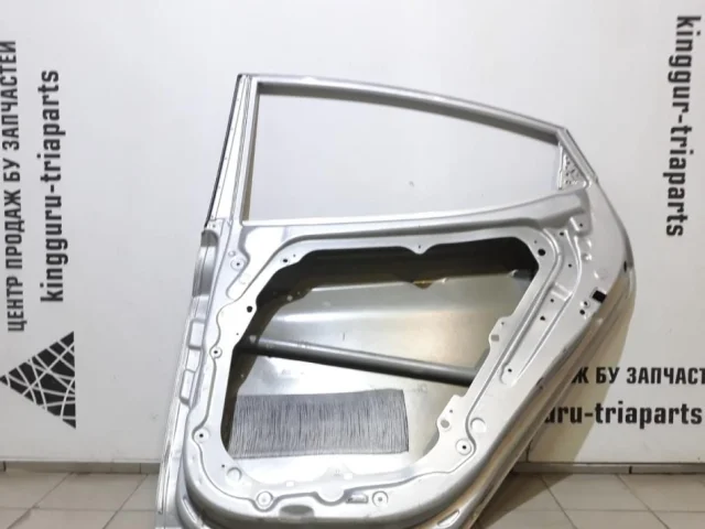 Дверь задняя правая для Hyundai Elantra AD 2015-2019 на фотографиях
