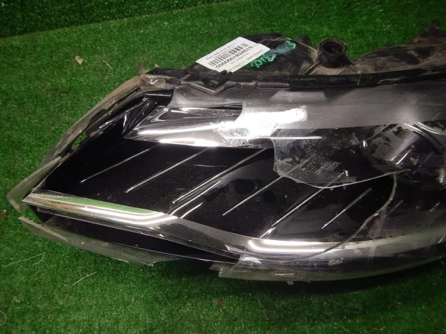 Фара ксенон левая для Skoda Rapid I NH3 2012-2017 на фотографиях