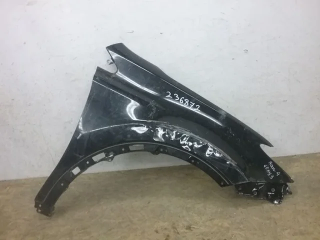 Крыло правое для Toyota RAV4 XA40 rest 2015-2019 на фотографиях