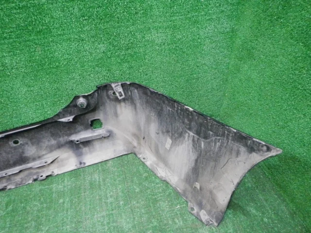 Бампер задний для Toyota Alphard H30 2015+ на фотографиях