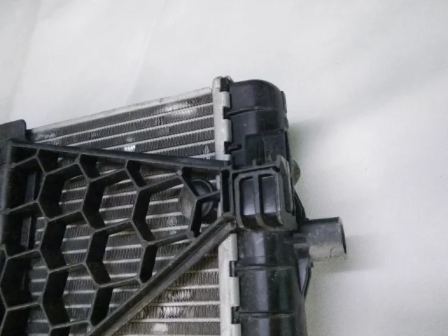 Диффузор вентилятора для Skoda Rapid I NH3 2012-2017 на фотографиях